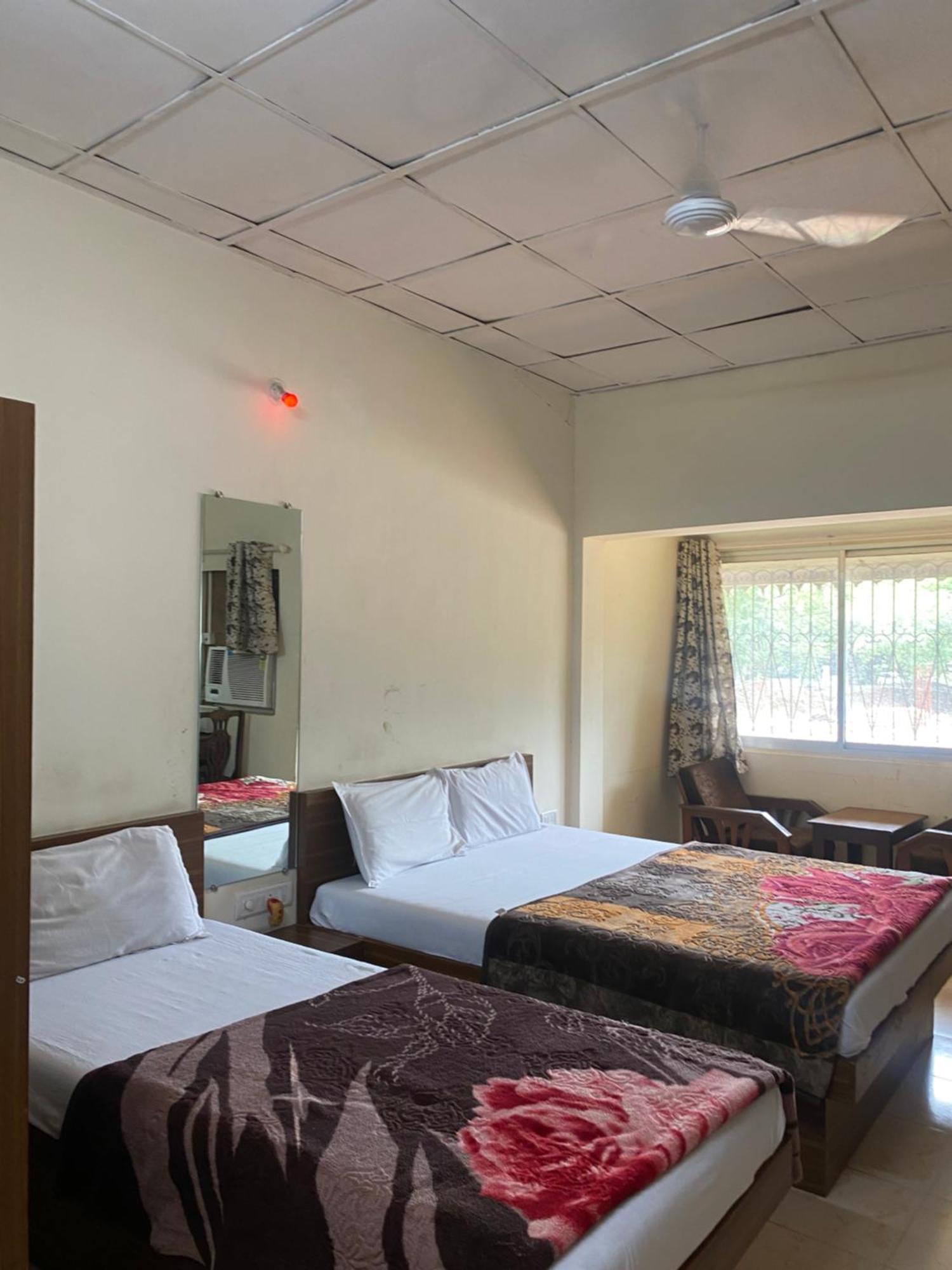 Jewel Resort Lonavala Luaran gambar